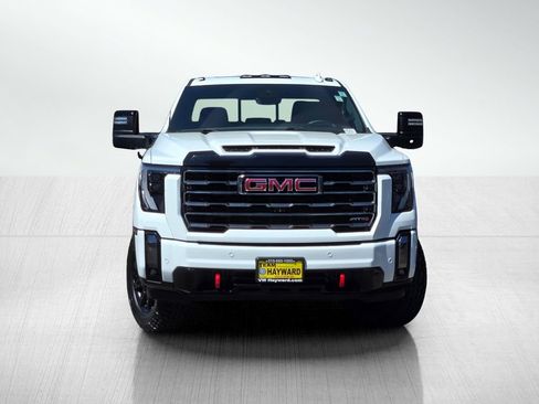 Used 2024 GMC Sierra 2500 AT4 w/ AT4 Premium Plus Package AWD/4WD image 3