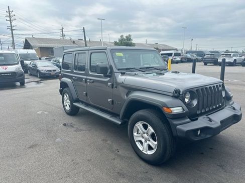 Used 2022 Jeep Wrangler Unlimited Sport AWD/4WD image 11