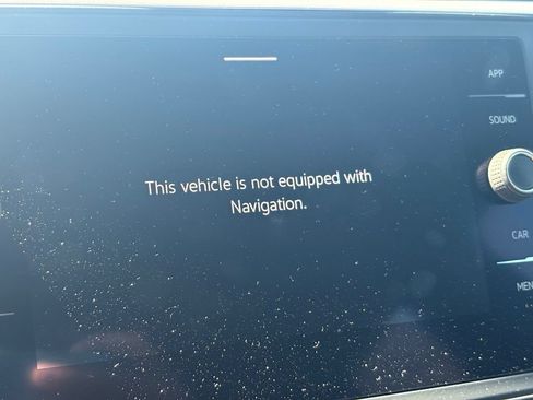 Used 2021 Volkswagen Atlas Cross Sport SE w/ V6 Towing Package FWD image 16
