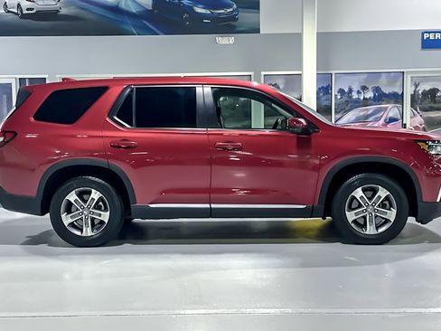 Certified 2023 Honda Pilot EX-L image 7