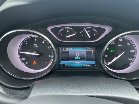 Used 2020 Buick Envision Essence FWD image 25