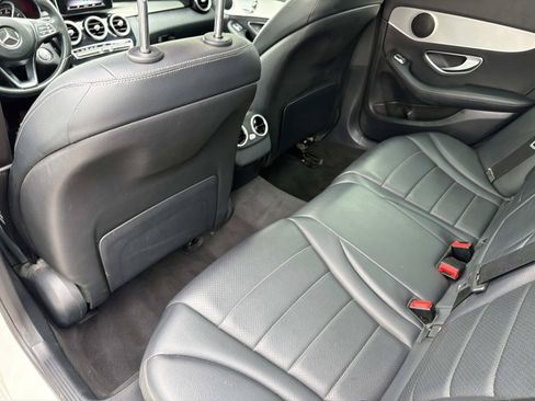 Used 2018 Mercedes-Benz C 300 Sedan image 10