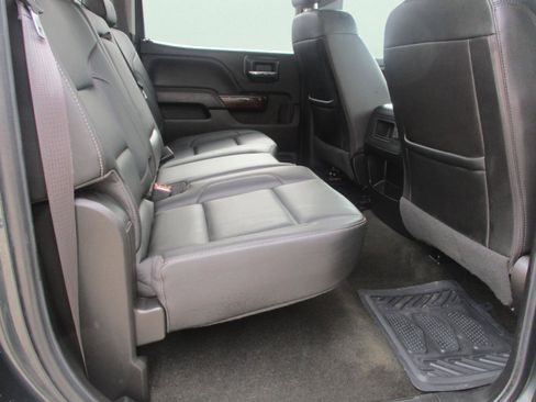 Used 2017 GMC Sierra 2500 SLT AWD/4WD image 18