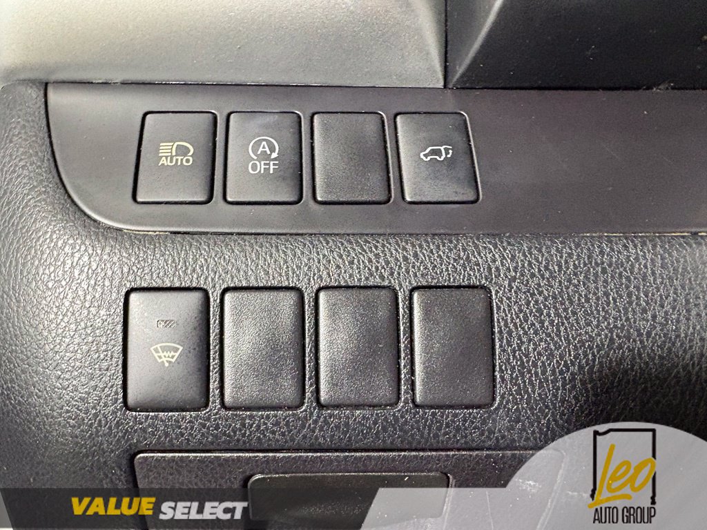 Used 2018 Toyota Highlander XLE AWD/4WD image 17