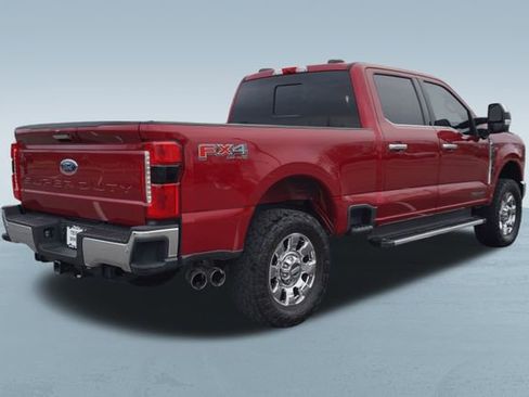 Used 2023 Ford F250 Lariat w/ Chrome Package image 8