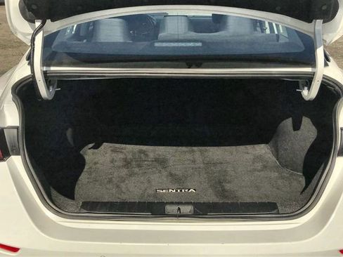 Used 2024 Nissan Sentra SV image 22