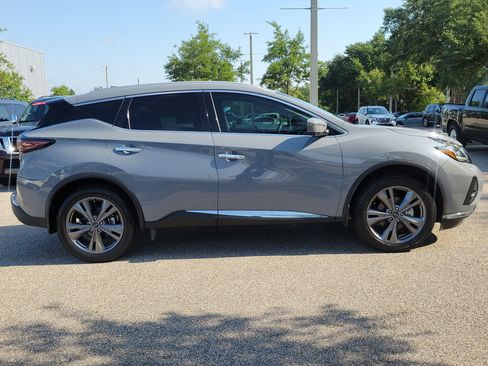 Certified 2024 Nissan Murano Platinum w/ Cargo Package FWD image 4
