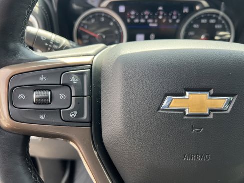 Used 2021 Chevrolet Silverado 1500 High Country w/ Technology Package AWD/4WD image 35