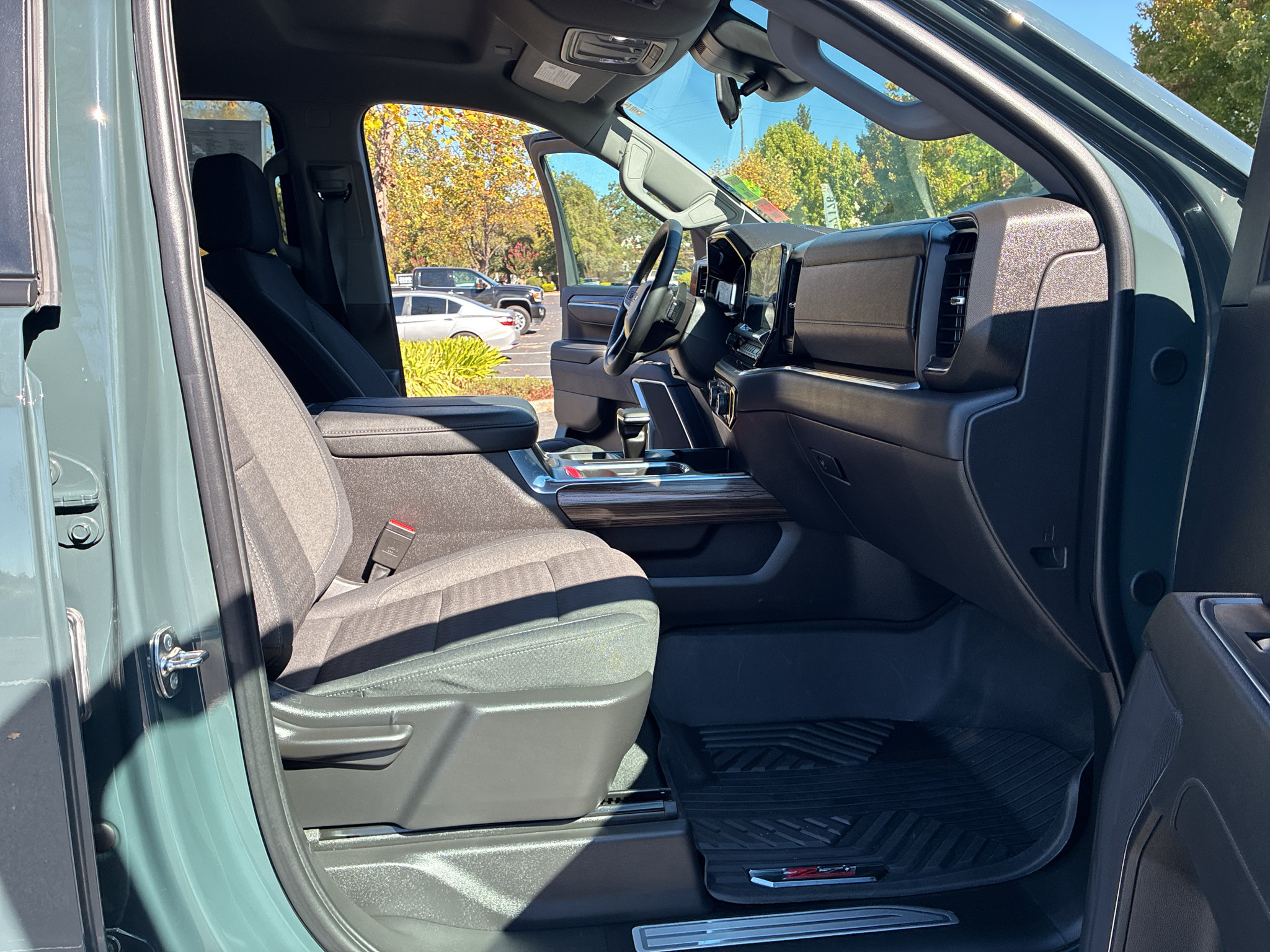 Used 2026 Chevrolet Silverado 1500 LT Trail Boss w/ Protection Package AWD/4WD image 48