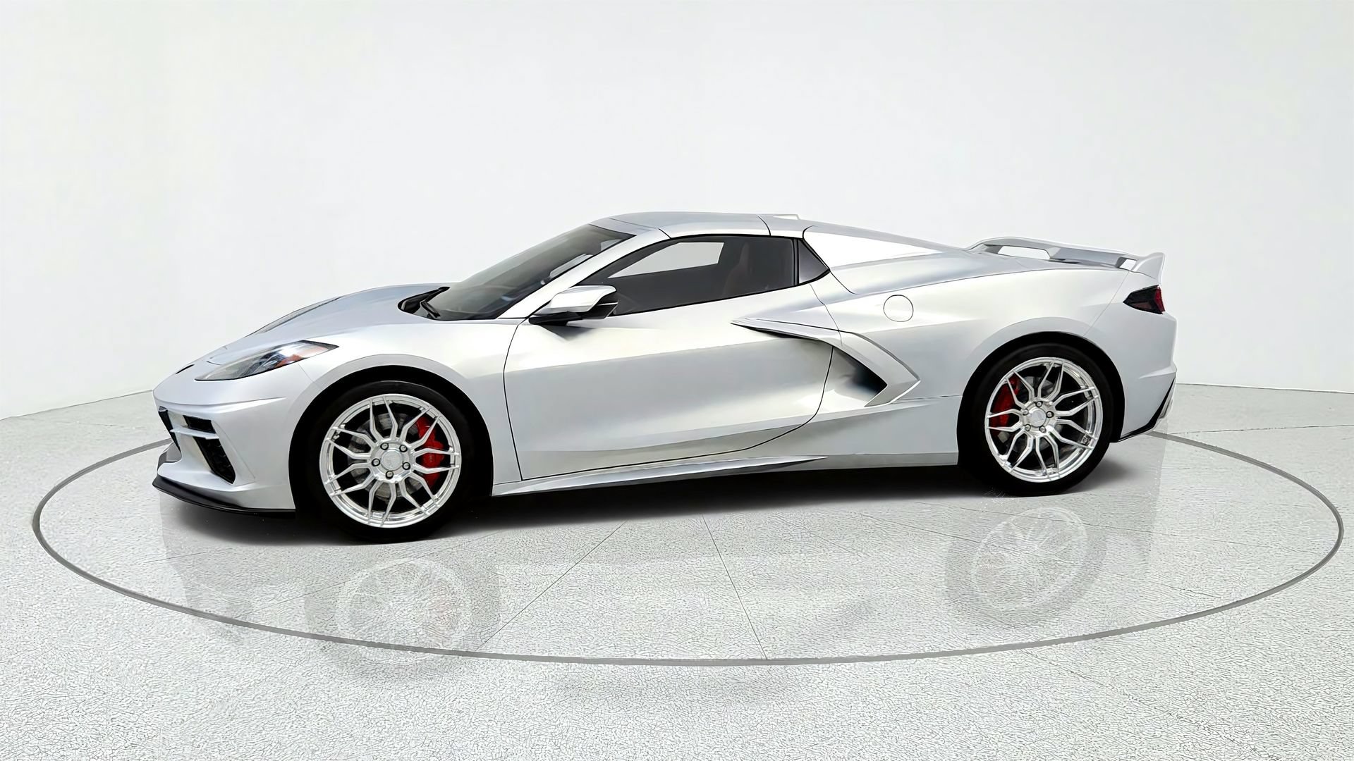 Used 2021 Chevrolet Corvette Stingray Premium Conv w/ Z51 Performance Package RWD image 2