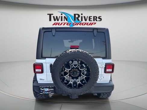 Used 2023 Jeep Wrangler Unlimited Sport AWD/4WD image 3