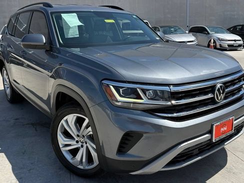 Used 2021 Volkswagen Atlas SE w/ Towing Package FWD image 1