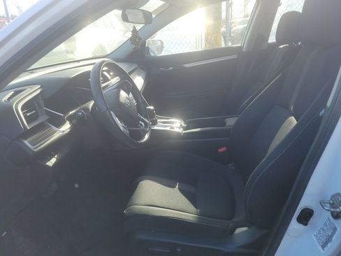 Used 2019 Honda Civic EX image 4