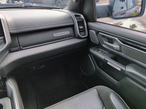 Used 2020 RAM 1500 Laramie AWD/4WD image 15