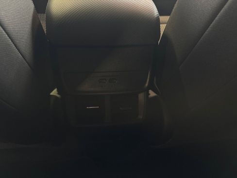 Used 2025 Chevrolet Equinox LT image 27