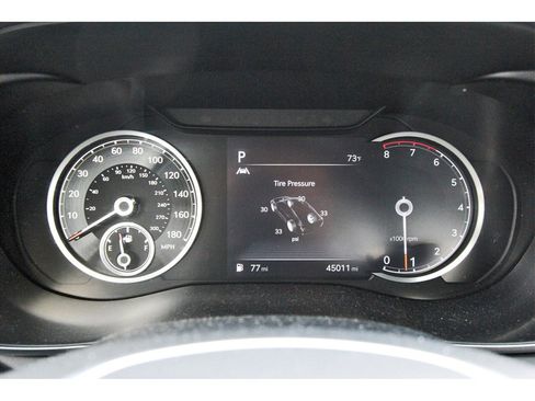 Used 2023 Genesis G70 2.0T w/ Sport Prestige Package image 10