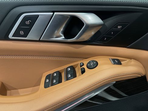 Used 2023 BMW X5 xDrive40i w/ Premium Package image 12