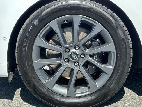 Certified 2024 Land Rover Range Rover Sport Dynamic SE AWD/4WD image 11
