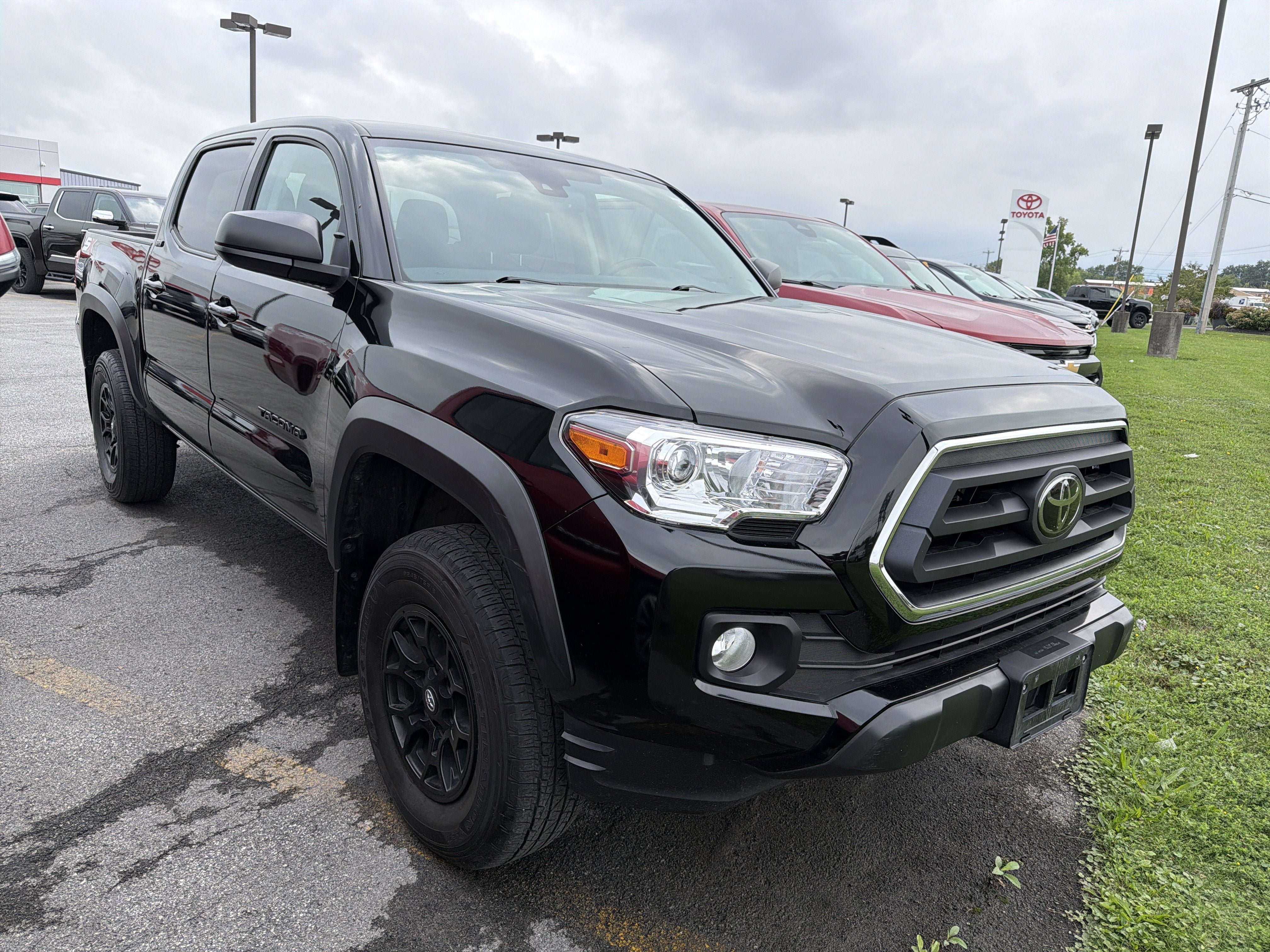 Used 2023 Toyota Tacoma SR5 w/ SX Package AWD/4WD image 2