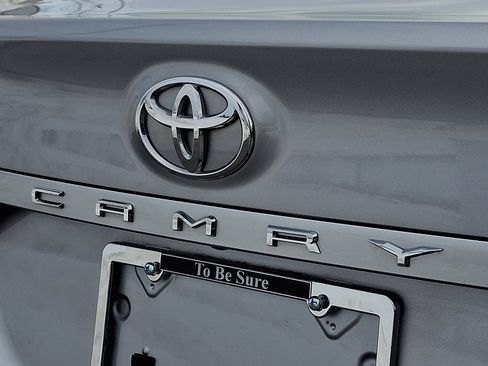 Used 2019 Toyota Camry XLE w/ Navigation Package image 30