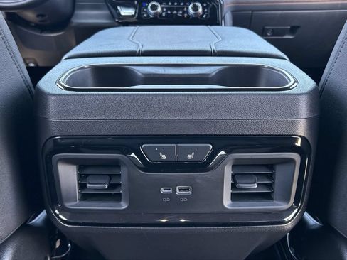 Used 2024 GMC Sierra 1500 AT4 w/ AT4 Premium Package AWD/4WD image 21