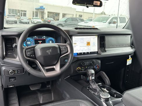 New 2025 Ford Bronco Badlands w/ Sasquatch Package image 23