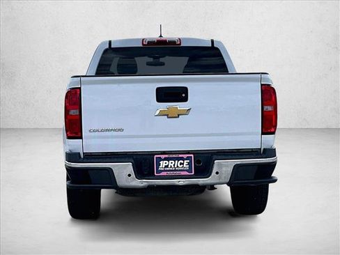 Used 2019 Chevrolet Colorado W/T RWD image 4