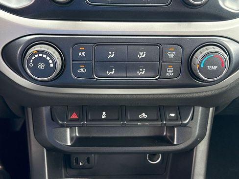 Used 2019 Chevrolet Colorado LT w/ LT Convenience Package AWD/4WD image 30