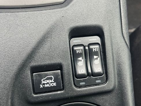 Used 2019 Subaru Crosstrek 2.0i Premium AWD/4WD image 17