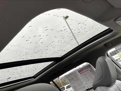 Used 2026 Toyota Highlander Platinum image 21