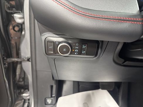 Used 2025 Ford Explorer ST-Line AWD/4WD image 23