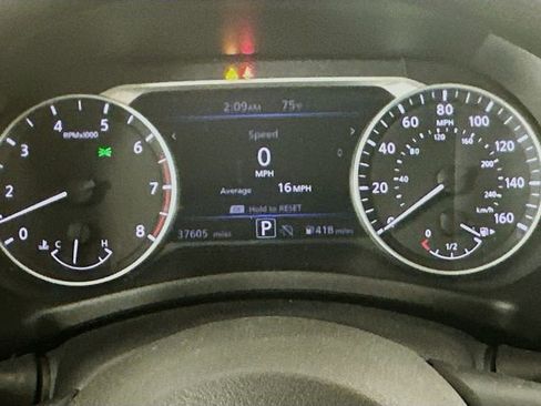 Used 2024 Nissan Sentra SV image 2