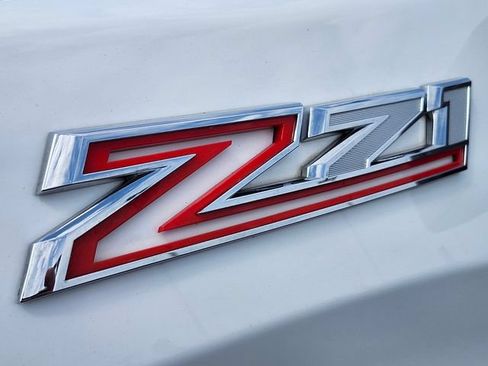 Used 2021 Chevrolet Silverado 1500 Custom Trail Boss AWD/4WD image 28