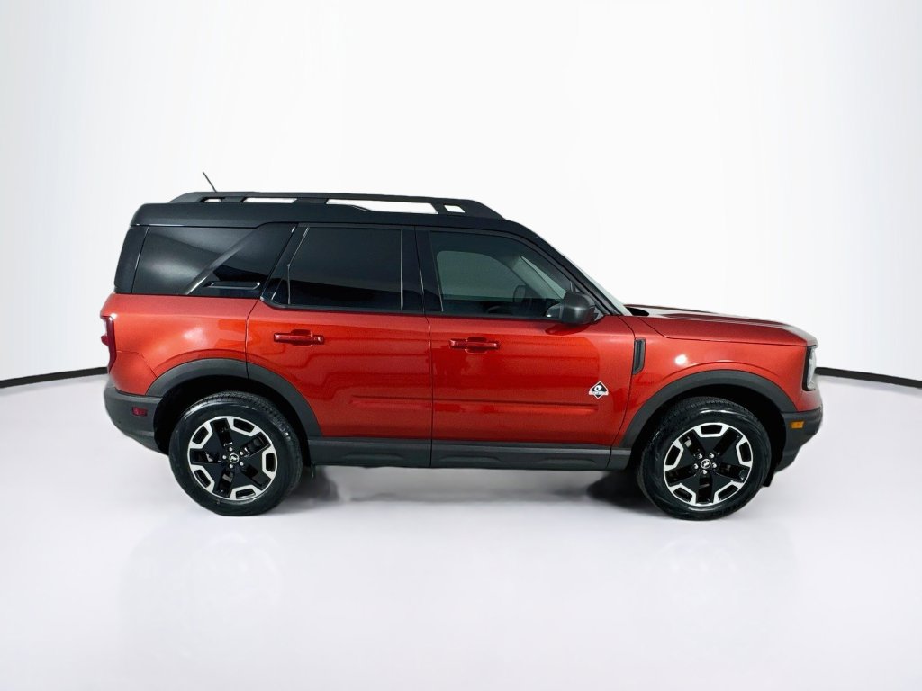 Used 2022 Ford Bronco Sport Outer Banks w/ Tech Package AWD/4WD image 9