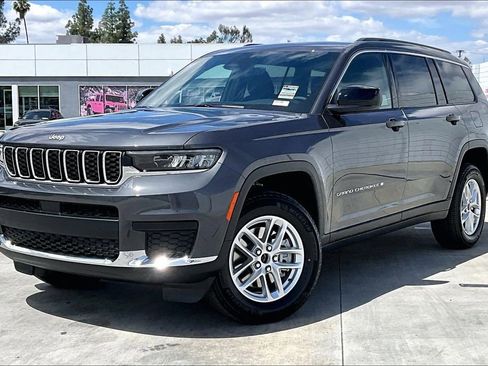 New 2026 Jeep Grand Cherokee L 4WD image 2