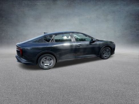 Used 2025 Kia K4 LX image 26