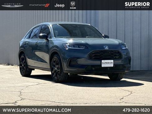 Used 2025 Honda HR-V Sport image 1