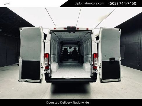 Used 2025 RAM ProMaster 2500 w/ Safety Group FWD image 40