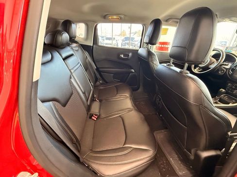 Used 2018 Jeep Compass Latitude w/ Popular Equipment Group image 14