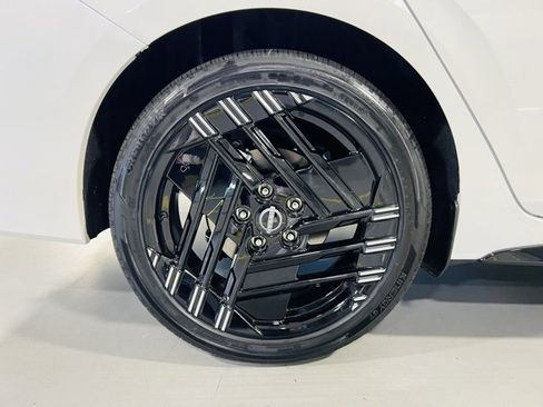 New 2026 Nissan Sentra SR image 10