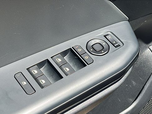 Used 2025 Kia K4 FWD image 12