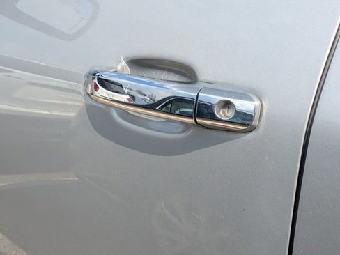 Used 2018 GMC Sierra 1500 SLT w/ SLT Premium Package image 13