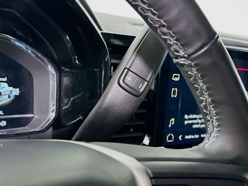 Used 2024 GMC Sierra 1500 SLT image 35