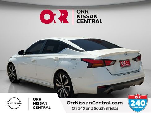 Used 2022 Nissan Altima 2.5 SR FWD image 7