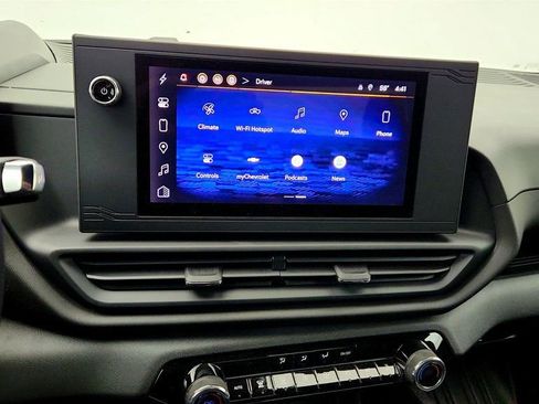 Used 2024 Chevrolet Silverado EV W/T AWD/4WD image 17