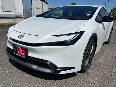 Certified 2024 Toyota Prius XLE FWD image 1