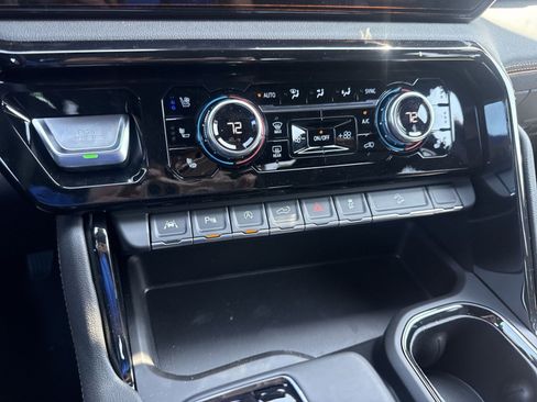 New 2026 GMC Sierra 1500 AT4 w/ Technology Package AWD/4WD image 16