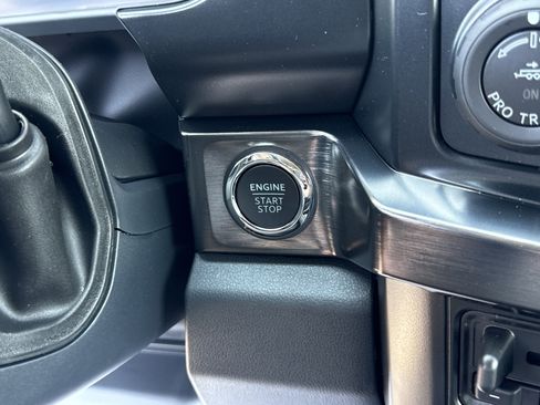 New 2026 Ford F350 Lariat AWD/4WD image 28
