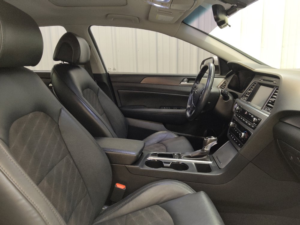 Used 2017 Hyundai Sonata Sport w/ Value Edition Package 02 FWD image 21