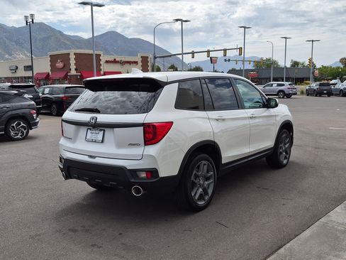 Used 2023 Honda Passport EX-L image 3